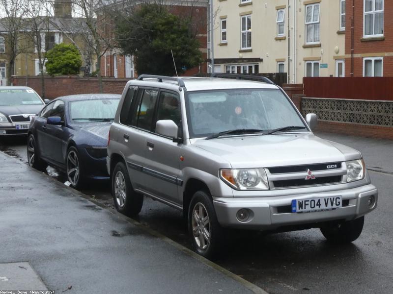 Mitsubishi Pajero Sport Dakar